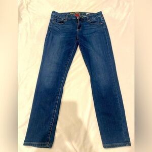 Arizona Super Skinny women’s Jeans. Sz 5 SHORT distressed, fits like jeggings